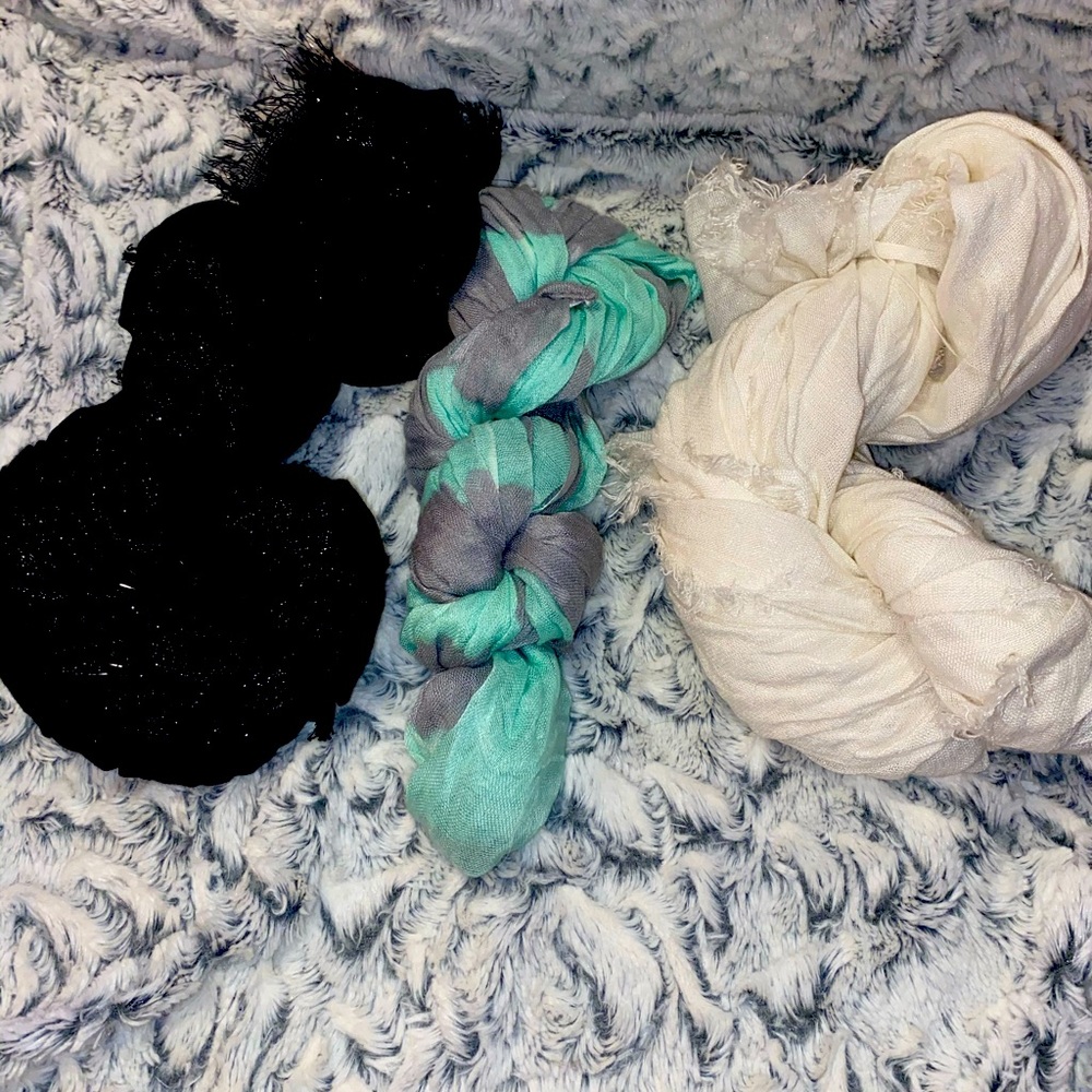 Scarfs
